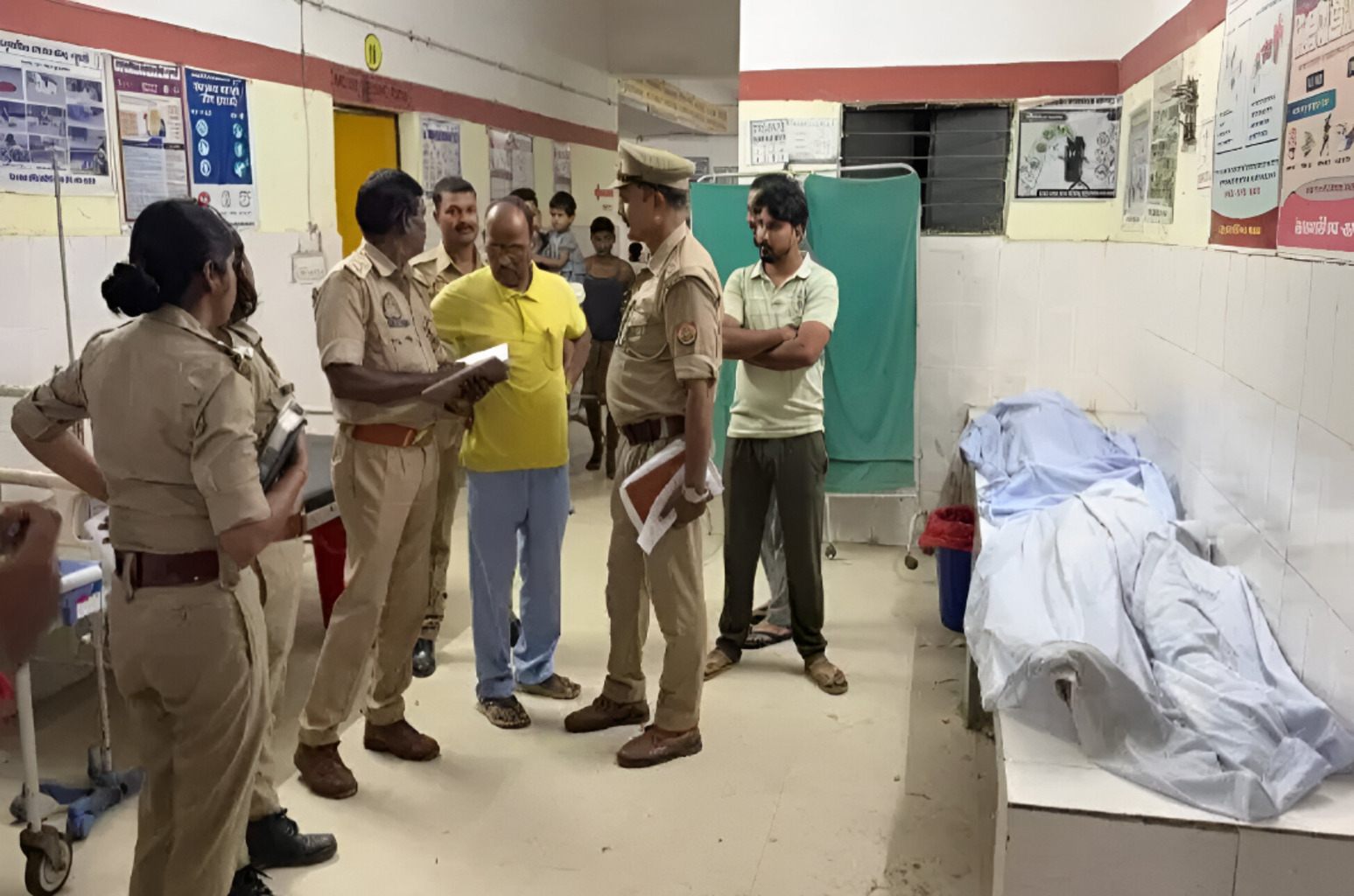 महराजगंज में तालाब से एक साथ बरामद हुई दो सहेलियों की लाश, हादसा या साजिश? लोगों में चर्चा का विषय