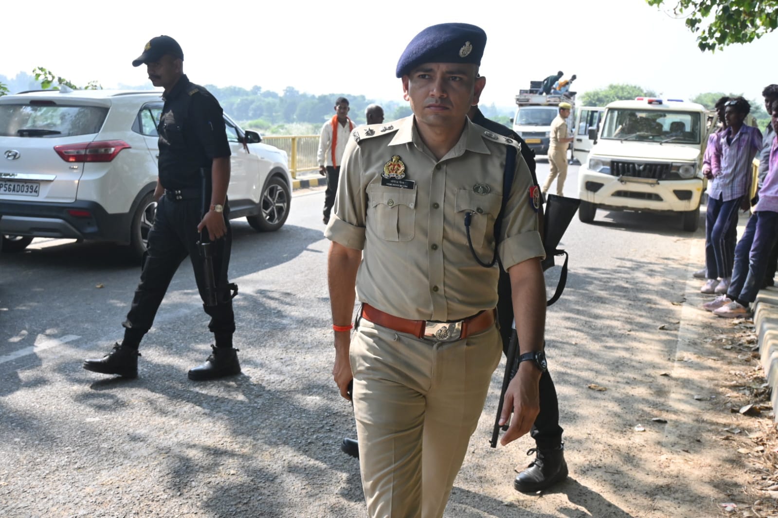 Maharajganj News: एसपी सोमेंद्र मीना पहुंचे पनियरा, मूर्ति विसर्जन स्थल का किया निरीक्षण, सुरक्षा व्यवस्था को लेकर दिए सख्त निर्देश