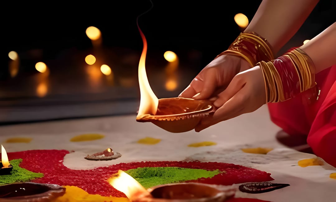 Happy Diwali: दीपों की रौशनी से जगमगाएगा हर घर, जानिए किन खास जगहों पर दीपक जलाने से मिलेगा सुख, धन और सौभाग्य