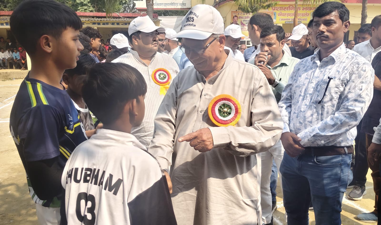 ग्रामीण प्रतिभाओं को मिला मंच, पनियरा में सांसद खेल स्पर्धा का हुआ भव्य आयोजन, विधायक ज्ञानेंद्र सिंह ने किया उद्घाटन