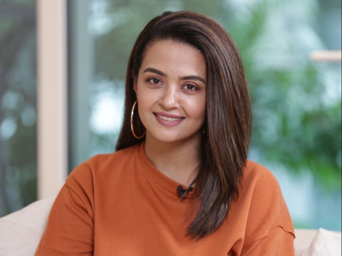 Bollywood News: नौवीं क्लास में शख्स ने एक्ट्रेस के सामने ही कर दिया था मास्टरबेट, जानिए सुरवीन चावला का ये डरावना अनुभव