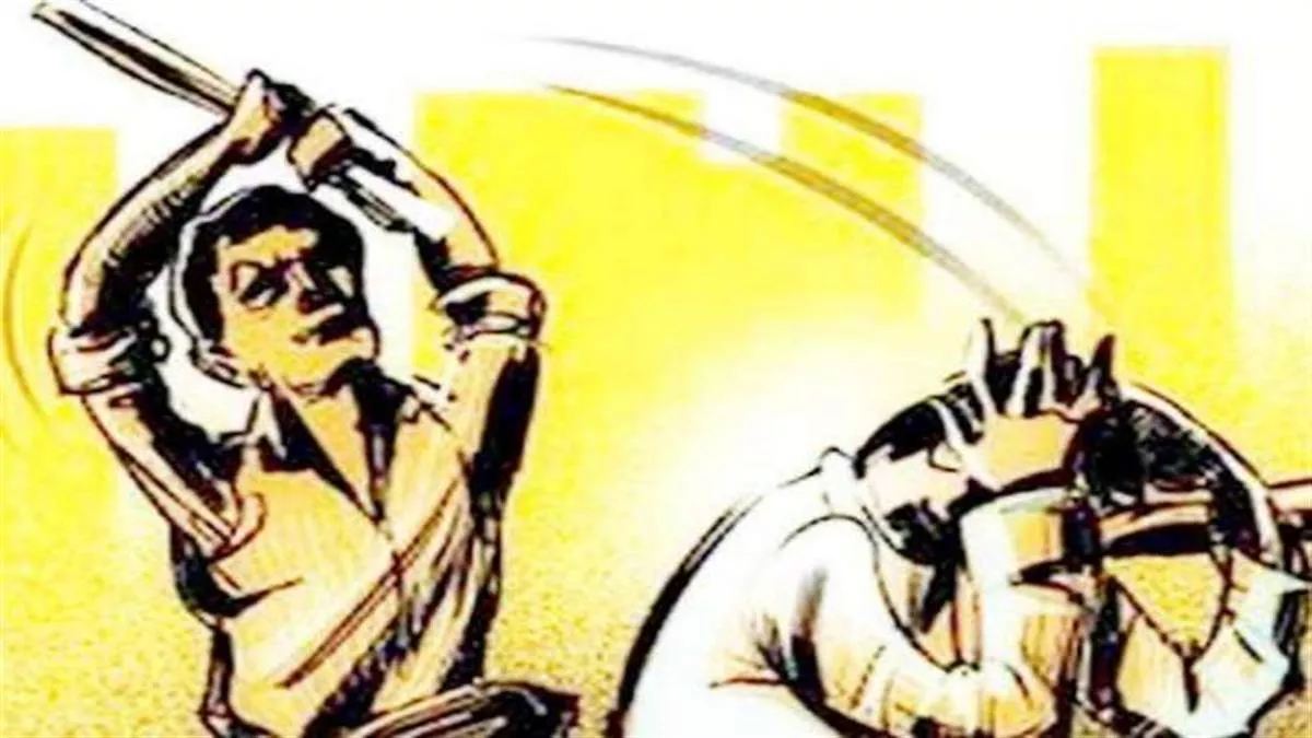 फैक्टरी में आधी रात हमला… दो कर्मचारी लहूलुहान, हमलावर अब भी फरार, CCTV फुटेज से हमलावरों की तलाश तेज