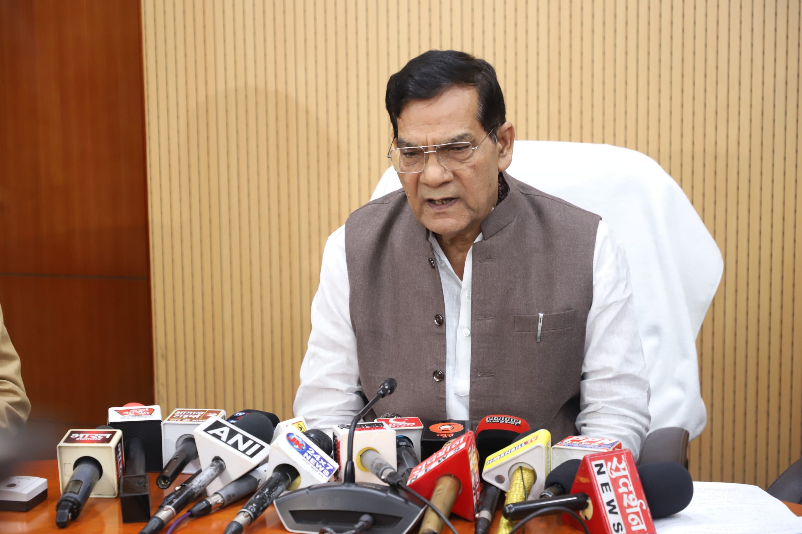 अब नही रहेगा बिजली बिल का बोझ! उर्जा मंत्री ने दी ऐसी राहत, जिसे जानकर खुश हो जाएंगे उपभोक्ता