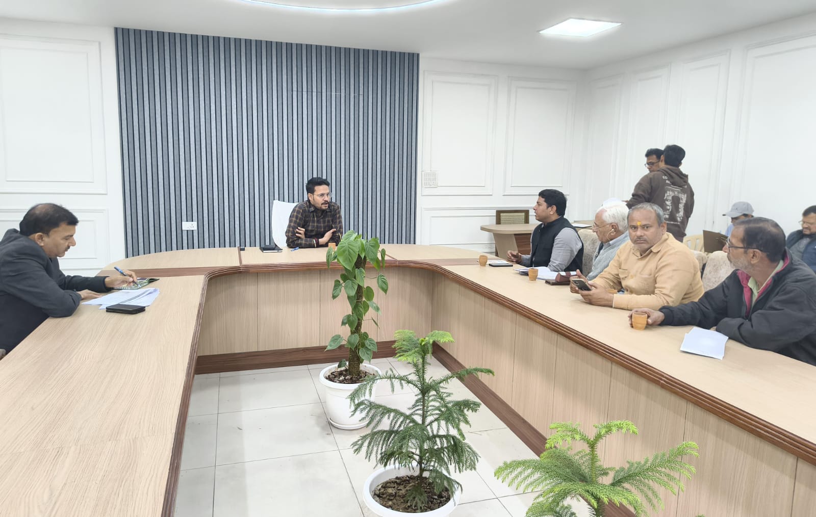 गाजियाबाद में SIR की रफ्तार बढ़ाने की तैयारी, उप निर्वाचन अधिकारी ने राजनैतिक दलों के साथ की अहम बैठक