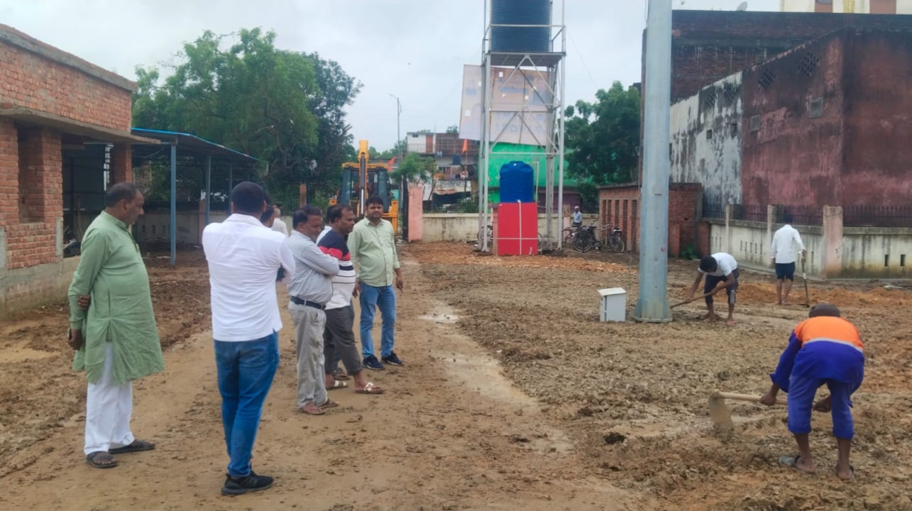 पनियरा नगर पंचायत कार्यालय के भव्य उद्घाटन की तैयारी अंतिम चरण में, केंद्रीय मंत्री करेंगे लोकार्पण