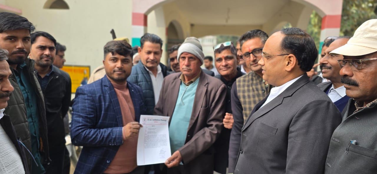 45 साल पुराने आन्दोलन को नई धार, अधिवक्ताओं ने जताया एकजुट समर्थन,  सौंपा मुख्यमंत्री के नाम ज्ञापन