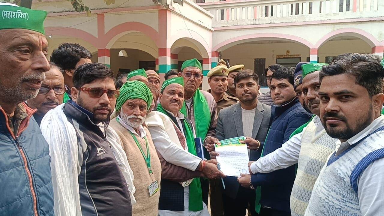 भाकियू महाशक्ति का शिकारपुर तहसील में धरना, मुख्यमंत्री के नाम एसडीएम को सौंपा ज्ञापन, प्रशासन को दी चेतावनी