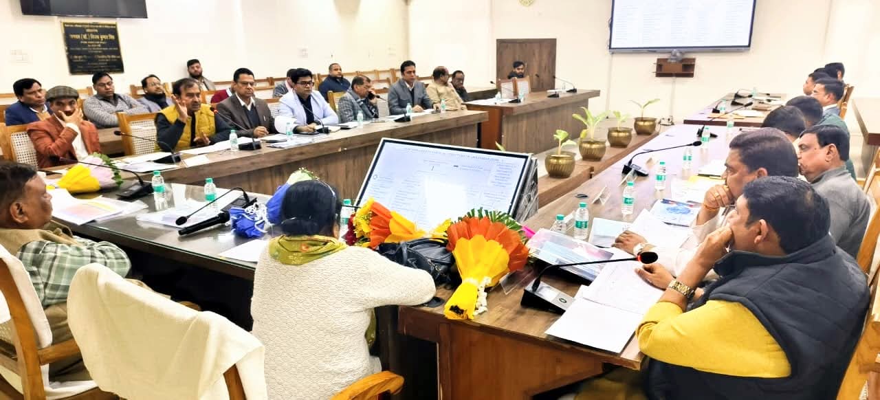 गाजियाबाद में जिला विद्युत समिति की अहम समीक्षा बैठक, सांसद अतुल गर्ग ने की अध्यक्षता, जानिए क्या बोले???