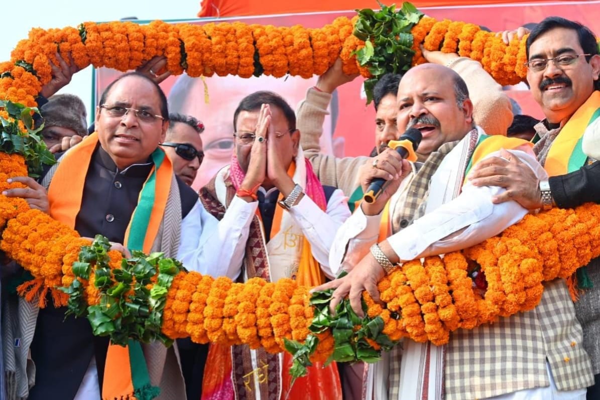 2027 की जीत का संदेश लेकर गाजियाबाद पहुंचे भाजपा प्रदेश अध्यक्ष पंकज चौधरी, ढोल-नगाड़ों के बीच हुआ जोरदार अभिनंदन