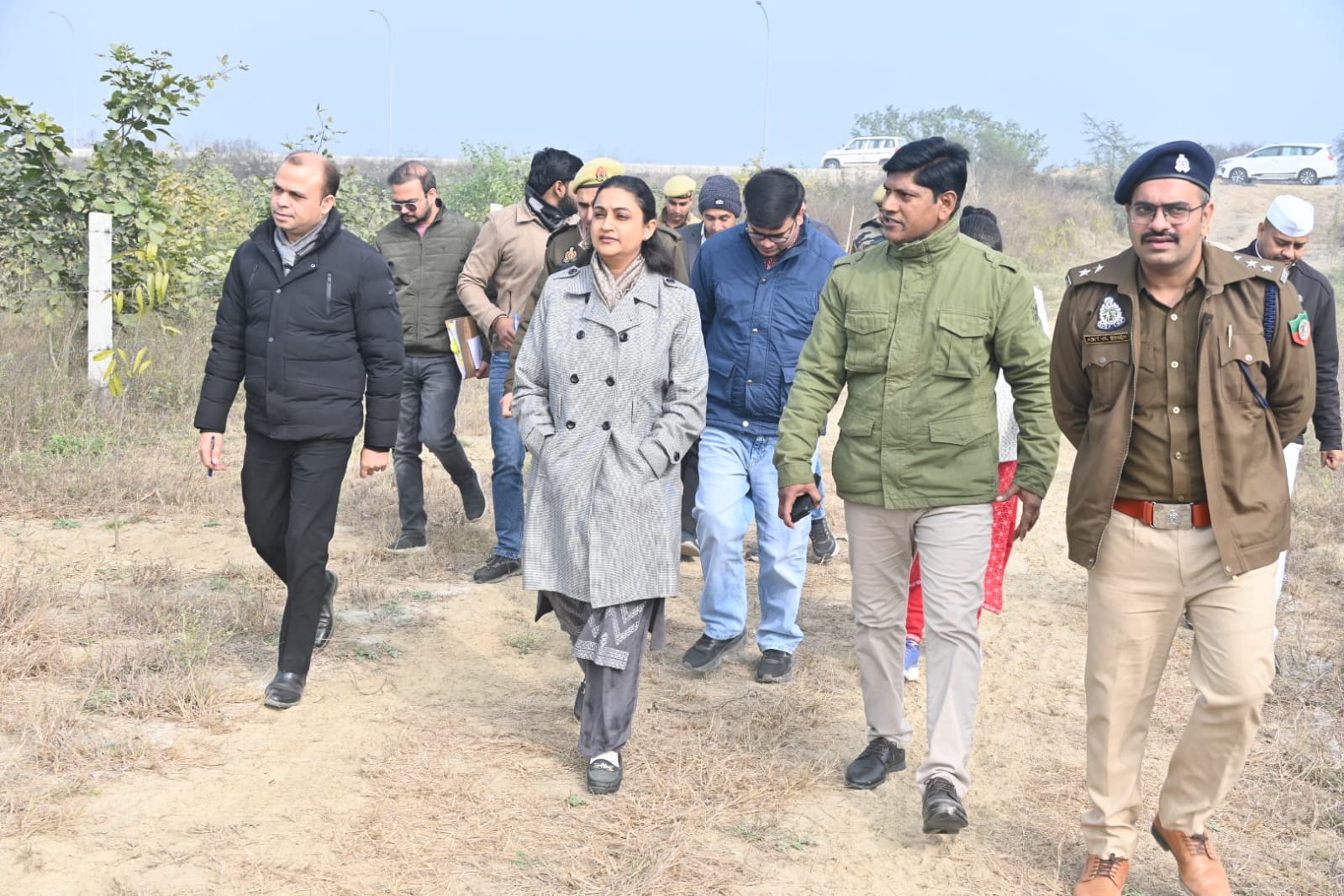 खुर्जा में हरियाली की मिसाल बना ग्रीन बेल्ट, जिलाधिकारी ने किया स्थलीय निरीक्षण, जल संचय और वेटलैंड के विकास के निर्देश