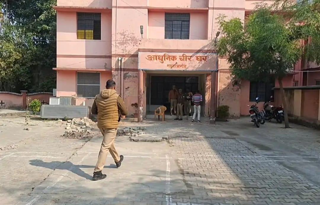 जिला अस्पताल में अनुशासनहीनता पर सख्त हुए सीएमओ, पोस्टमार्टम से मना करने पर तीन चिकित्सकों को कारण बताओ नोटिस