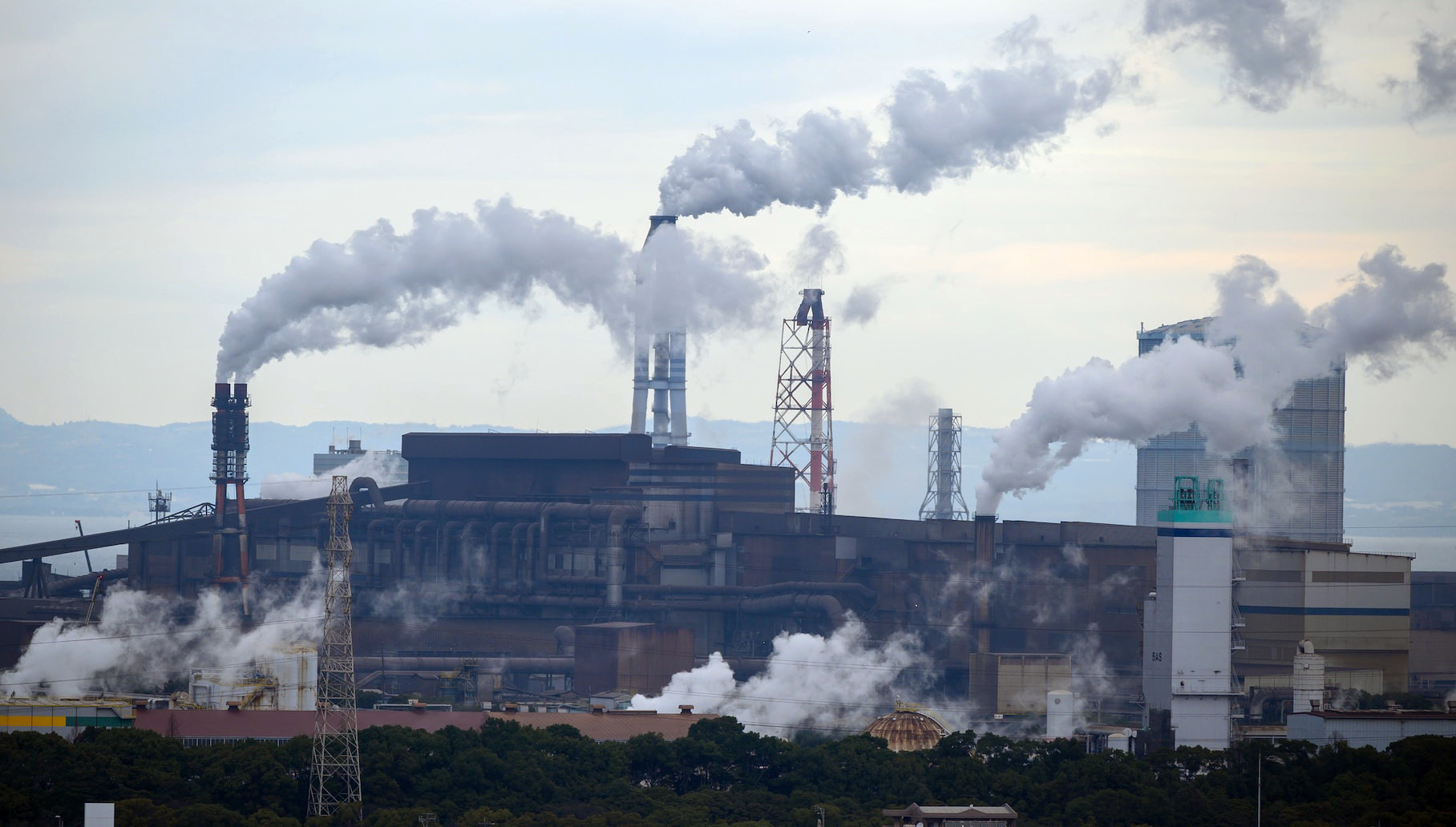 गाजियाबाद में प्रदूषण पर सख्ती, 250 फैक्टरियों को नोटिस जारी, ओसीईएमएस नहीं लगाया तो होगी सील की कार्यवाही