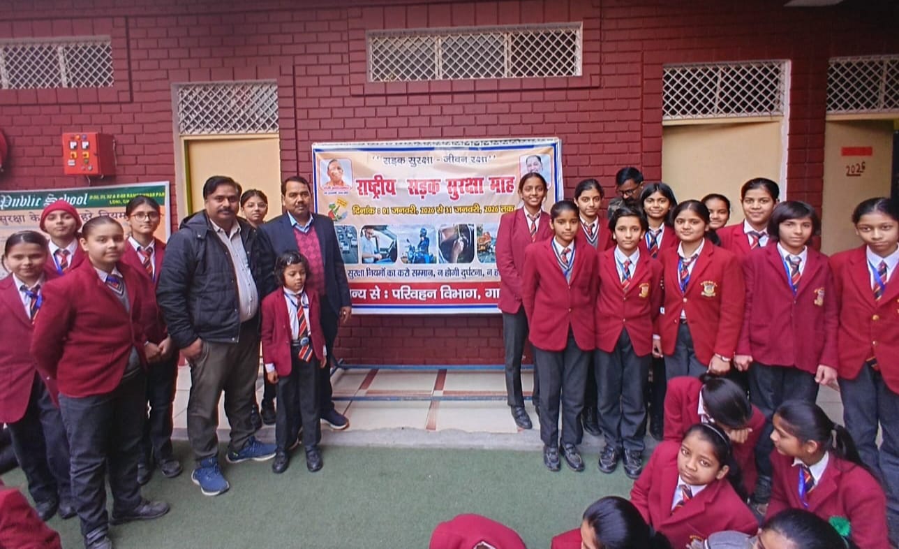 गाजियाबाद में राष्ट्रिय सड़क सुरक्षा माह के तहत नुक्कड़ नाटक का आयोजन, बच्चों ने सीखा जीवन बचाने का सबक