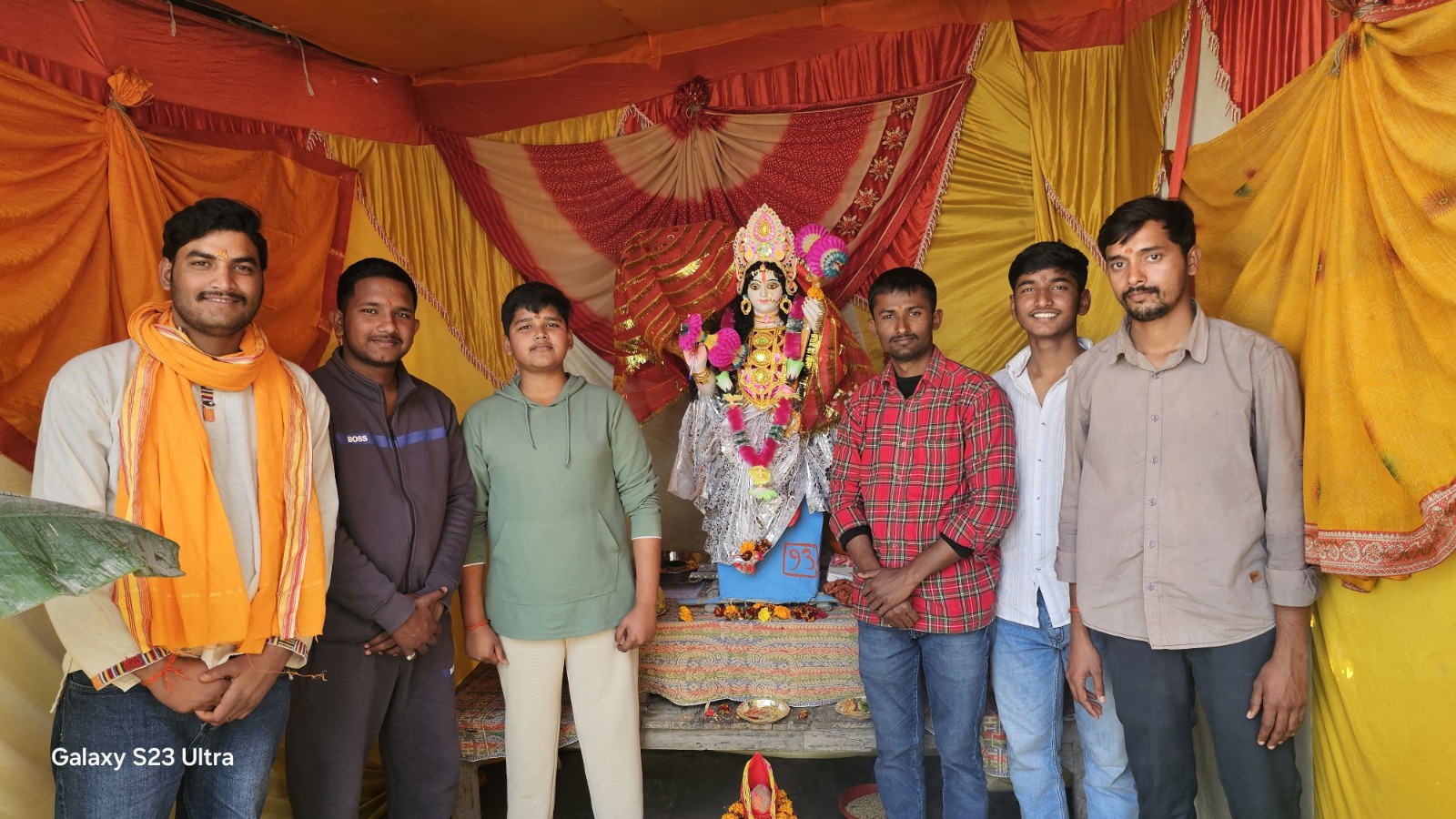 कुशीनगर में श्रद्धा और उल्लास के साथ मना बसंत पंचमी पर्व: गांव-गांव, गली-गली गूंजी सरस्वती वंदना