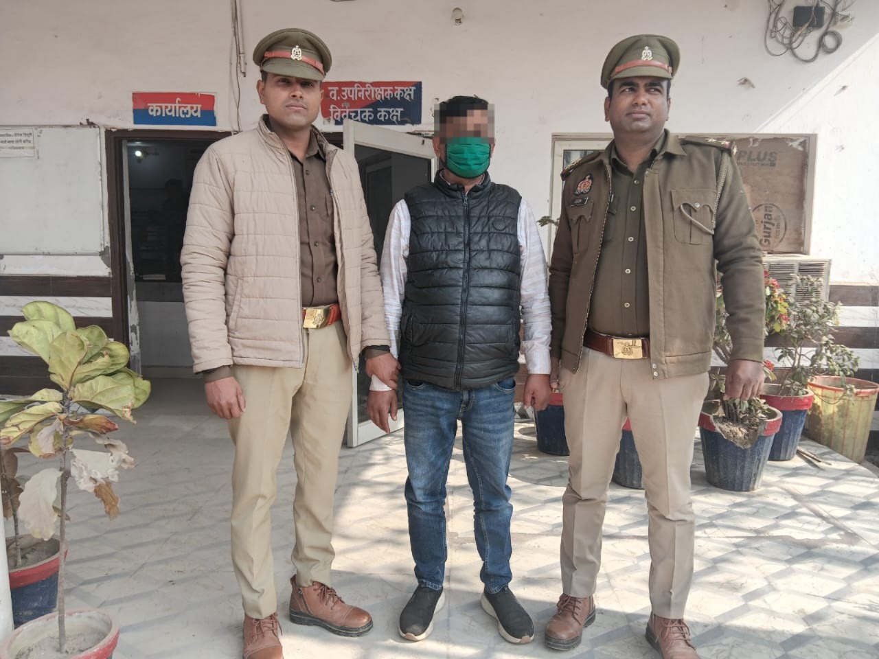 लोनी में जमीन धोखाधड़ी का मामला उजागर, फर्जी दस्तावेज बनाकर प्लॉट बेचने वाला आरोपी गिरफ्तार