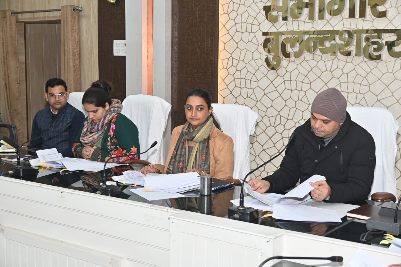 बुलंदशहर जिला प्रदर्शनी 2026: जिलाधिकारी की अध्यक्षता में समिति की बैठक, जानिए कब होगा आयोजन