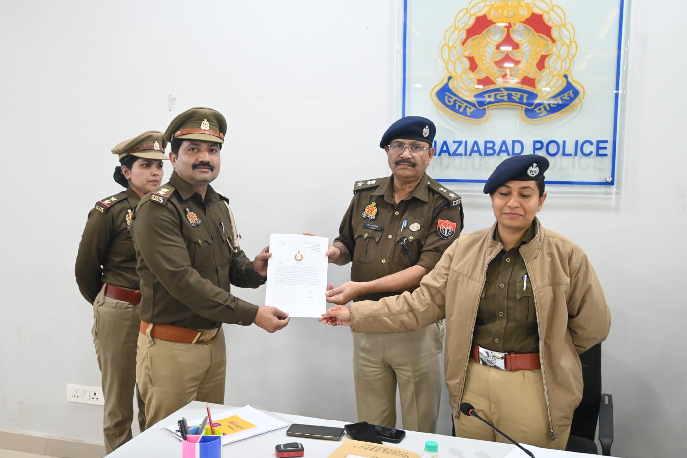 गाजियाबाद ग्रामीण पुलिस की बड़ी सफलता, 9 थानों ने हासिल किया प्रदेश में टॉप स्थान, IGRS निस्तारण में ऐतिहासिक उपलब्धि