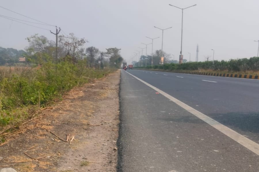 एनएच-28 में करोड़ों का खेल: सोल्डर के बिना भुगतान! कुशीनगर में हाईवे निर्माण बना भ्रष्टाचार की प्रयोगशाला