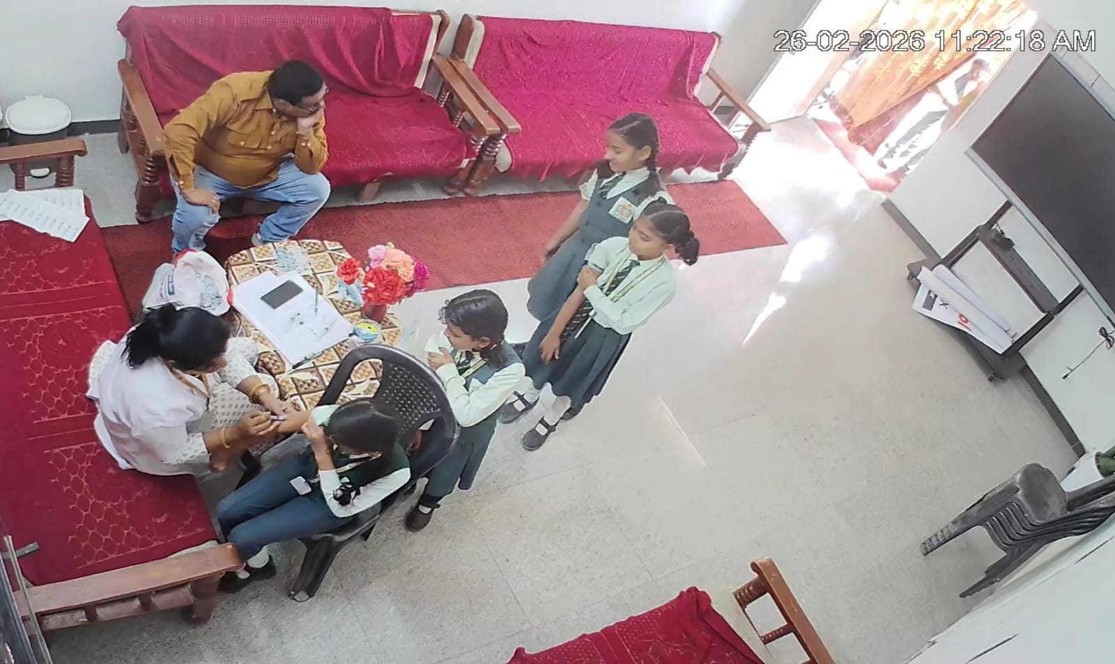 Kushinagar: खसरा-रूबेला उन्मूलन की दिशा में बड़ा कदम, बीआरएम स्कूल में लगा टीकाकरण शिविर