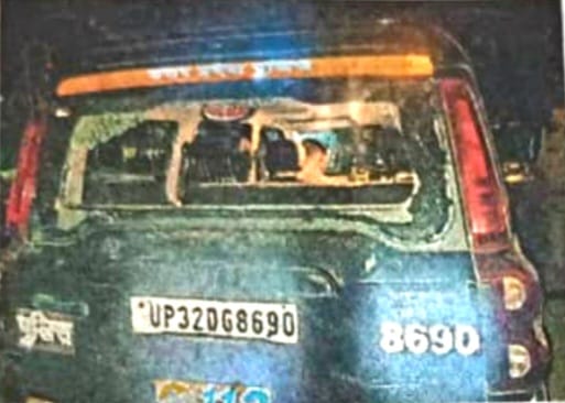 महराजगंज में कानून व्यवस्था को चुनौती, विवाद सुलझाने पहुंची पुलिस पर पथराव, सरकारी गाड़ी क्षतिग्रस्त