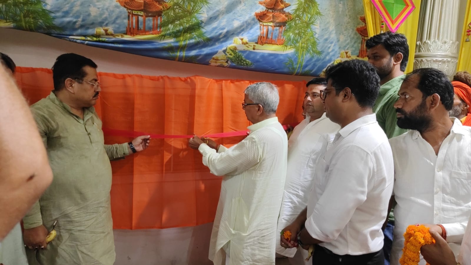 पनियरा में विकास को मिली नई गति, 71.81 करोड़ की सड़क परियोजनाओं का शुभारंभ, विधायक ने किया भूमिपूजन